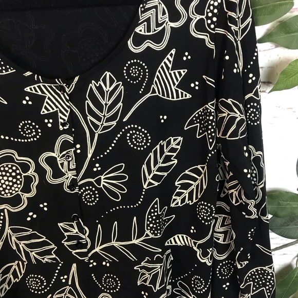 Gudrun Sjoden Size Medium Black Floral Print Asymmetrical Hem Half Sleeve Dress - Picture 3 of 5